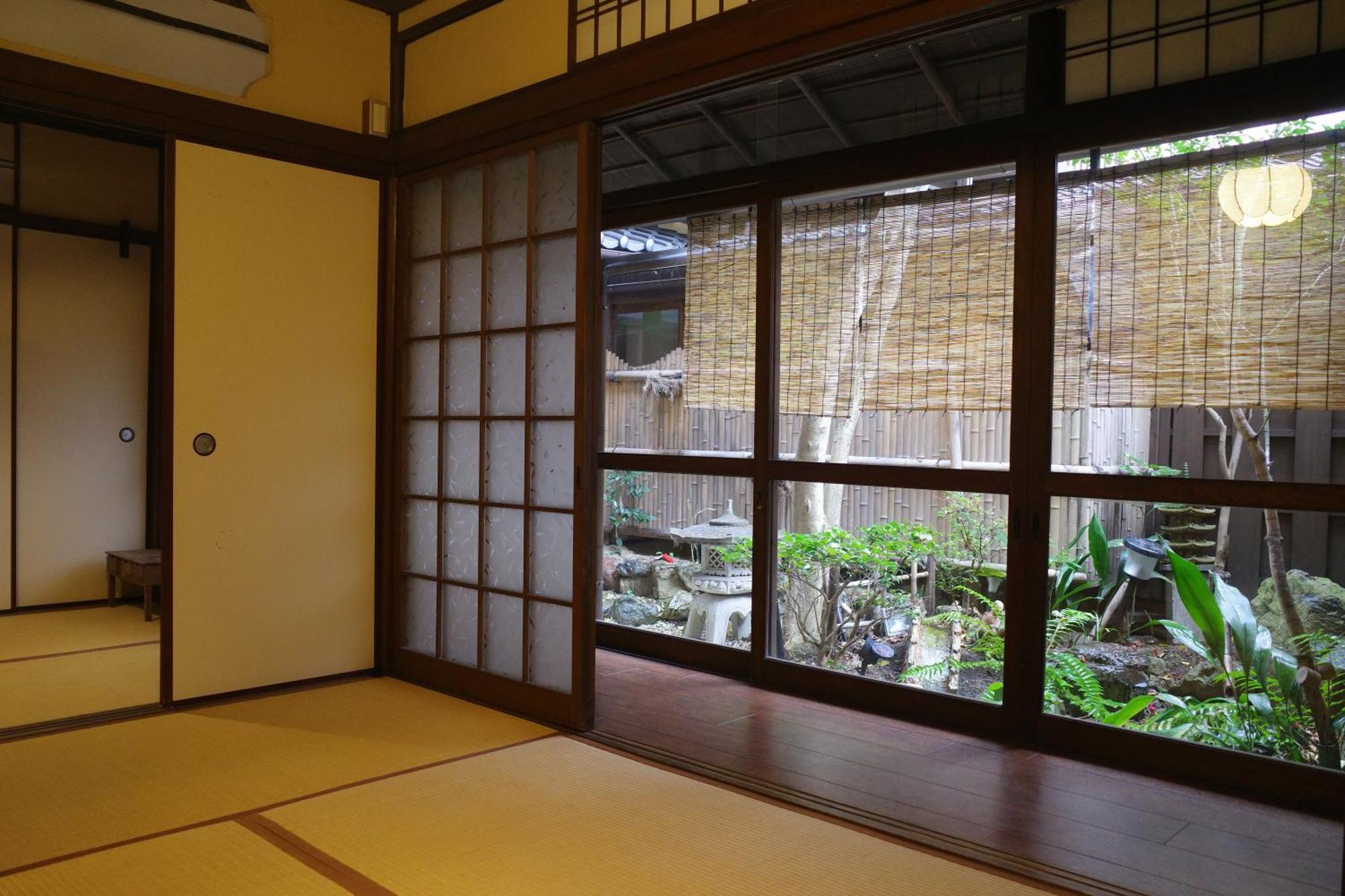 บ้านพัก โรงแรมแลนเทิร์น กิออน เกียวโต
